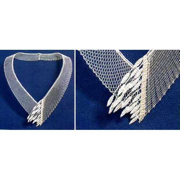 Klöppelbriefe Halsschmuck