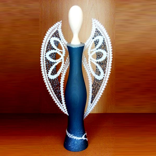 Klöppelbrief Engelsflügel für Holzkörper 26cm